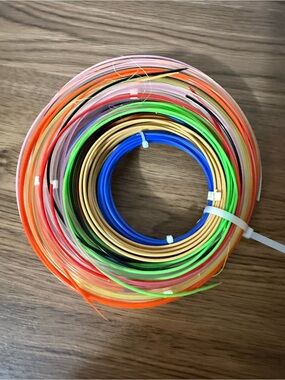 3D printing pen supplies.. some colors are used
